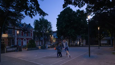 SHUFFLE provides energy-saving lighting for Smart Zone in Antwerp and informs residents if rain is on the way